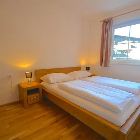 جود موود كابرون